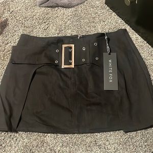 Used to me mini skirt-white fox